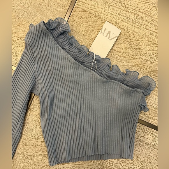 NWT ZARA Asymmetrical Blue Off Shoulder & Long Sleeve Top - Picture 12 of 12